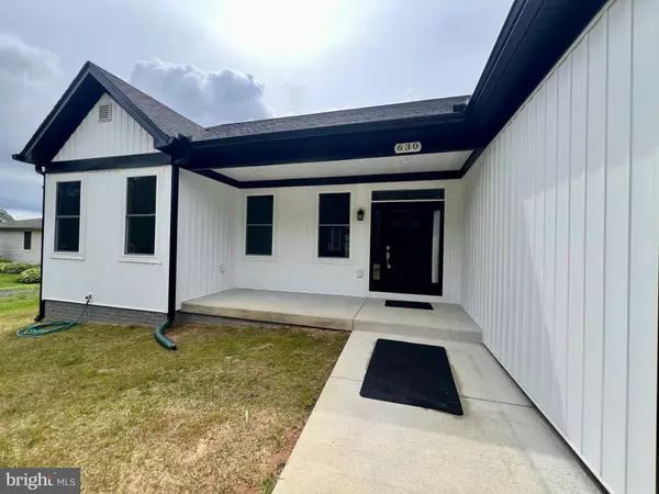 Montross, VA 22520,630 GLEBE HARBOR DR