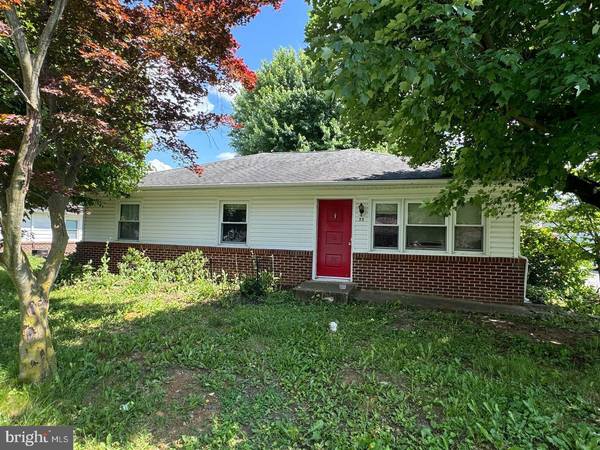 55 CLOVER ST, Martinsburg, WV 25404