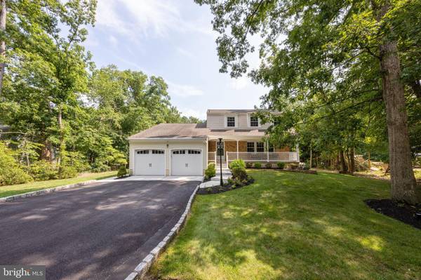 1033 SHAWNEE LN, Shamong, NJ 08088