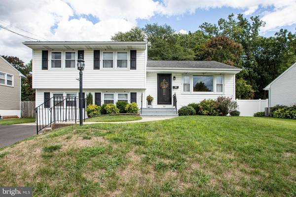 38 VALLEY VIEW RD, Hamilton, NJ 08620