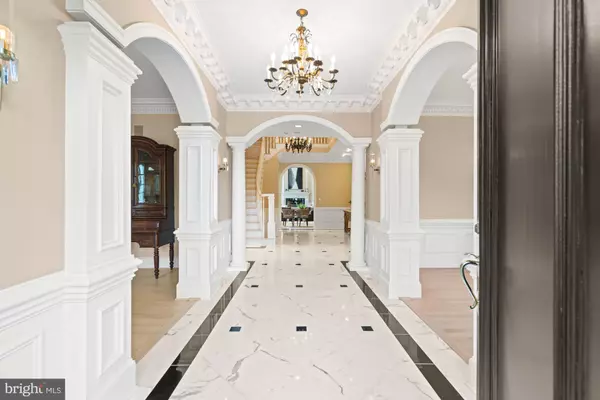 Mclean, VA 22102,1106 MILL RDG