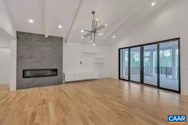 2 GARTH RD, Charlottesville, VA 22901
