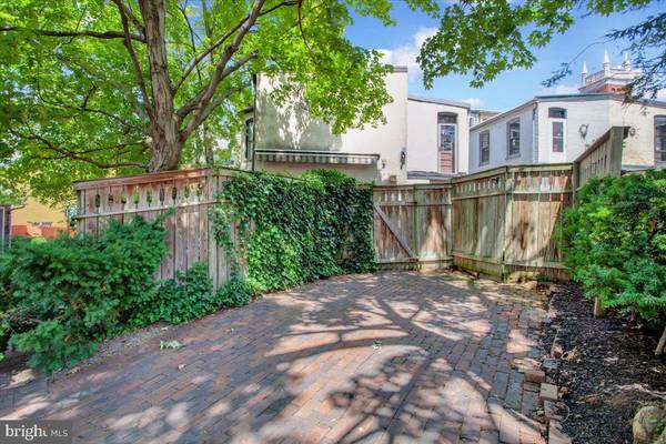 Lancaster, PA 17602,114 E VINE ST