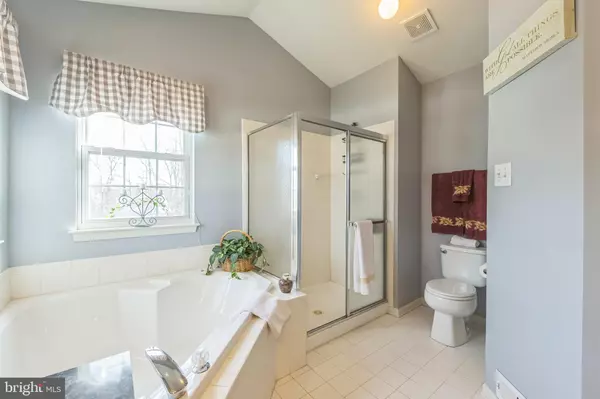 Williamstown, NJ 08094,638 MILLS LN