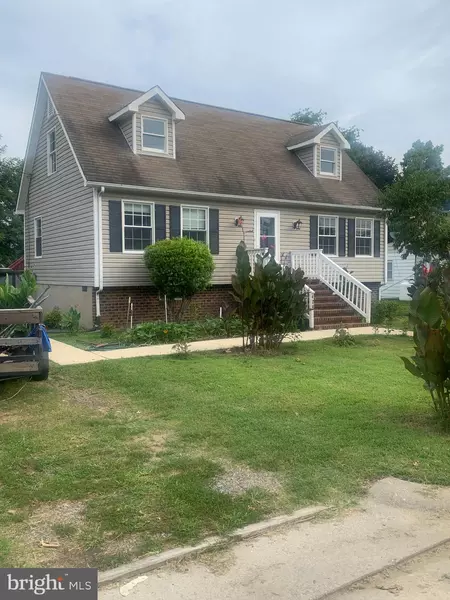 429 MARSH ST, Tappahannock, VA 22560