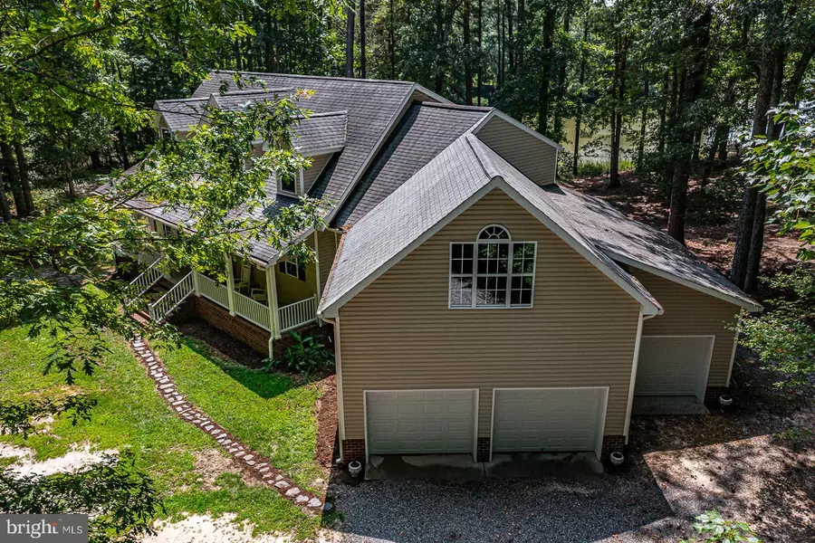 625 WHISPERING PINES RD, Lancaster, VA 22503