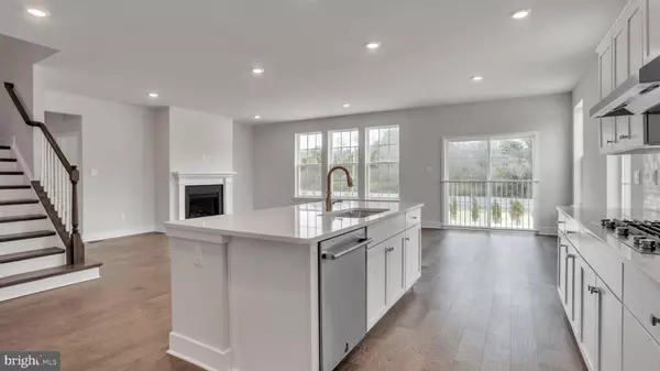 Marmora, NJ 08223,13 HENRY RD