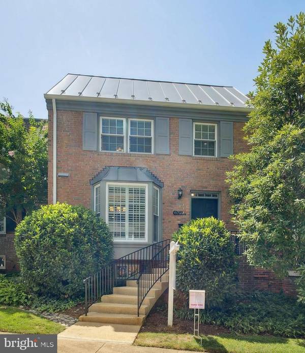 6725 BARON RD, Mclean, VA 22101