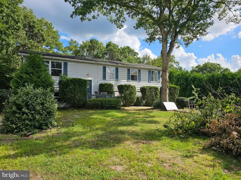 161 LIGHTHOUSE DR, Manahawkin, NJ 08050