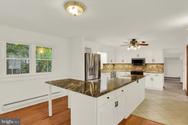 Mechanicsburg, PA 17055,5216 ETON PL