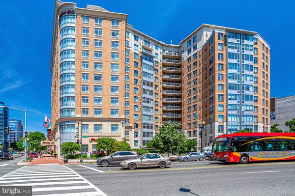 555 MASSACHUSETTS AVE NW #1409, Washington, DC 20001