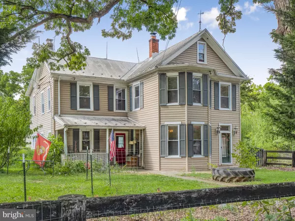 2423 CRUMS CHURCH RD, Berryville, VA 22611