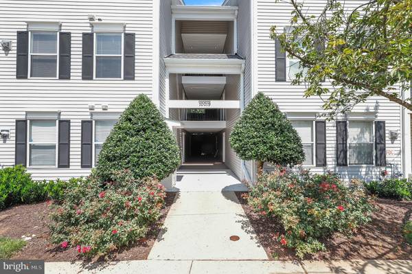 10019 VANDERBILT CIR #6-16, Rockville, MD 20850