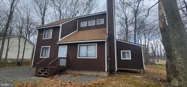 424 NORTHAMPTON RD, Tobyhanna, PA 18466