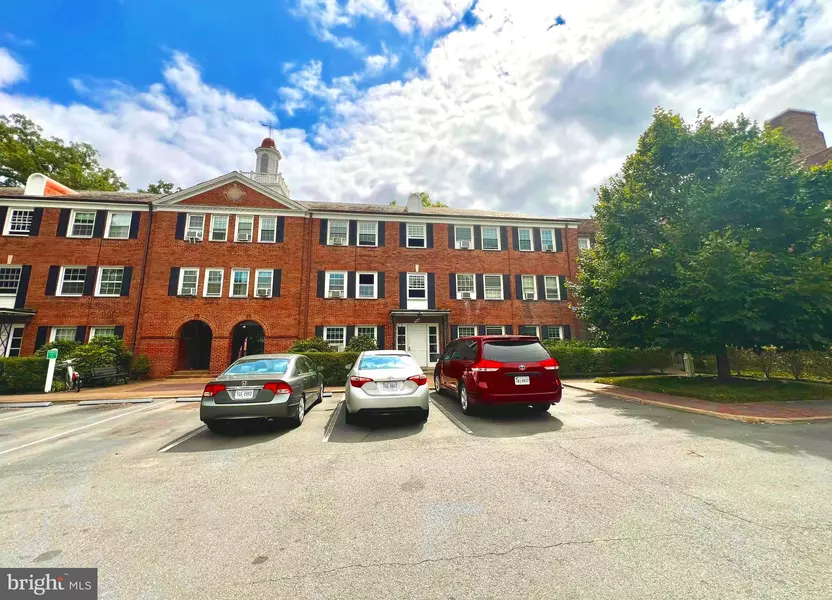 5110 COLUMBIA PIKE #1, Arlington, VA 22204