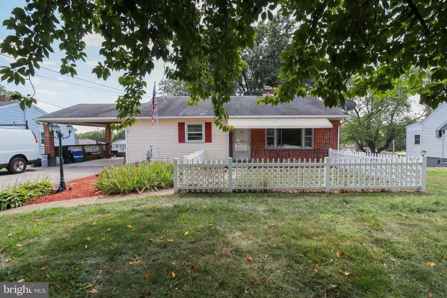 1302 WHITEFORD RD, York, PA 17402