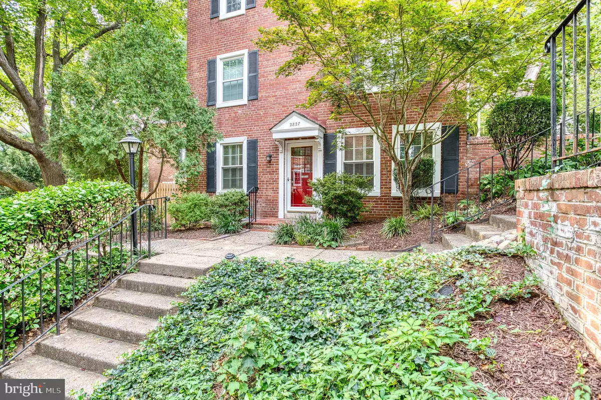 Arlington, VA 22206,2827 S ABINGDON ST #2233