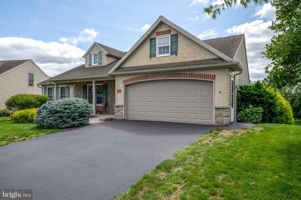 1046 CAMBRIDGE DR,  Manheim,  PA 17545