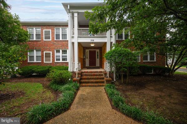 306 DUNCAN AVE #F, Alexandria, VA 22301