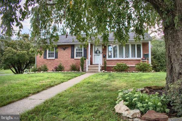 1037 ELM ST,  Watsontown,  PA 17777