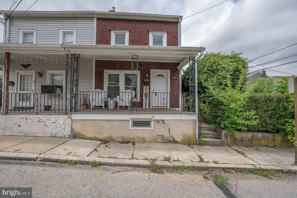 702 WASHINGTON ST, Bridgeport, PA 19405