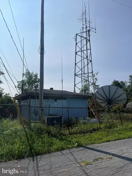 389 RADIO TOWER RD, Martinsburg, WV 25403