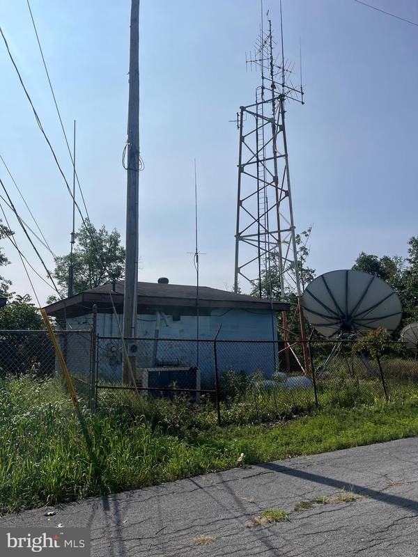 389 RADIO TOWER RD, Martinsburg, WV 25403