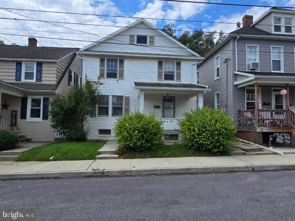 325 2ND AVE, Hanover, PA 17331