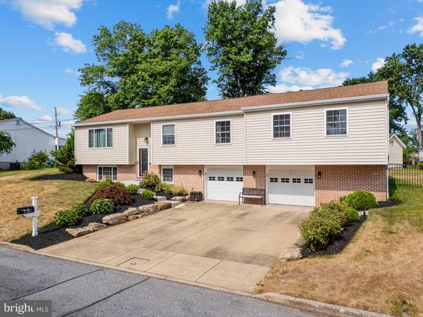 48 N LIBERTY ST, Coopersburg, PA 18036