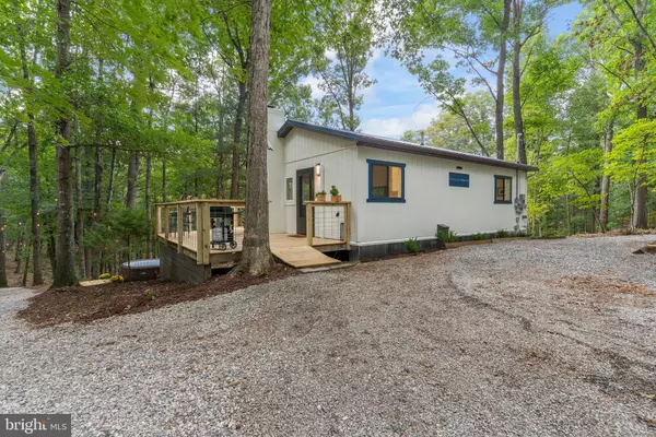 Mathias, WV 26812,418 SNYDERS RIDGE RD