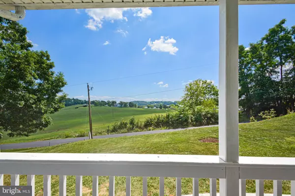 Mount Sidney, VA 24467,517 CIDER MILL RD