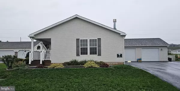 Carlisle, PA 17015,1 CRANDLE DR