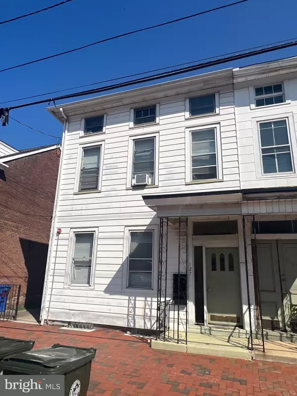 Burlington, NJ 08016,127 E BROAD ST