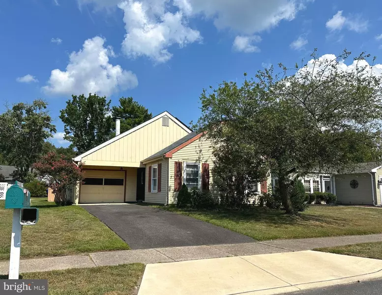 7 TIFANI LN, Southampton, NJ 08088