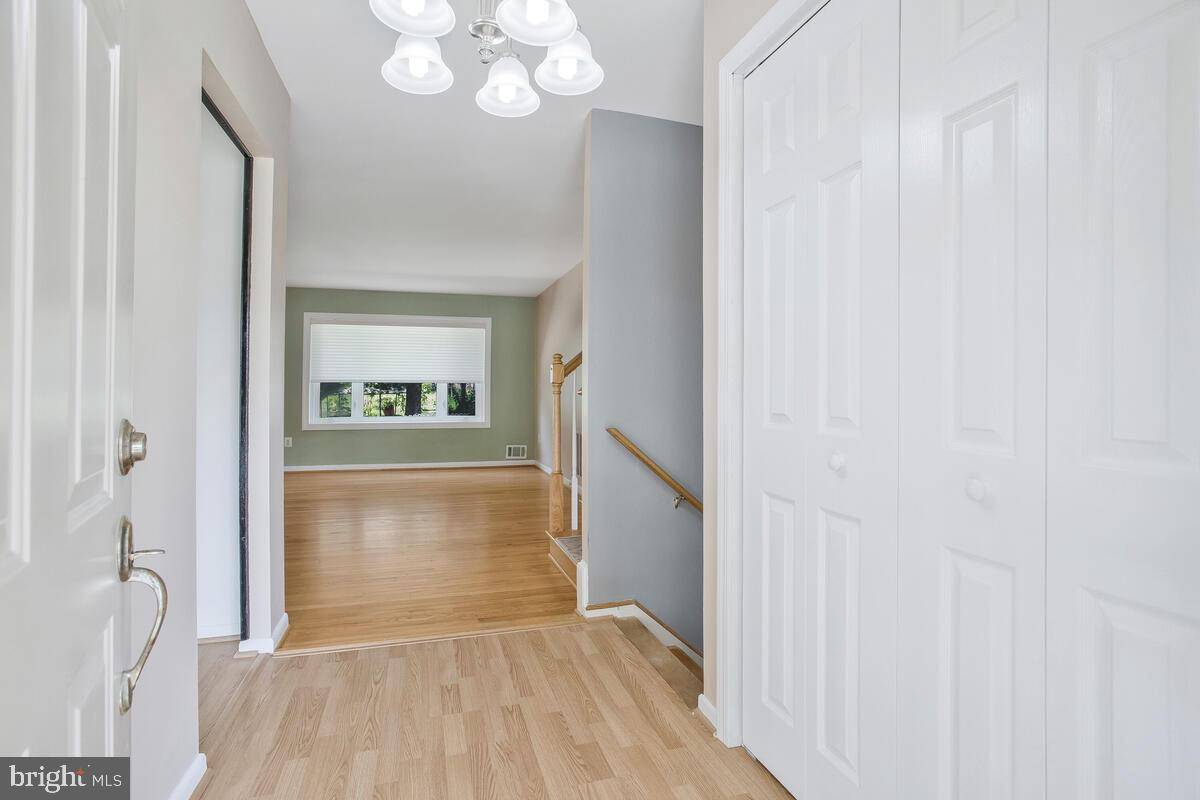 Beltsville, MD 20705,4112 TAUNTON DR