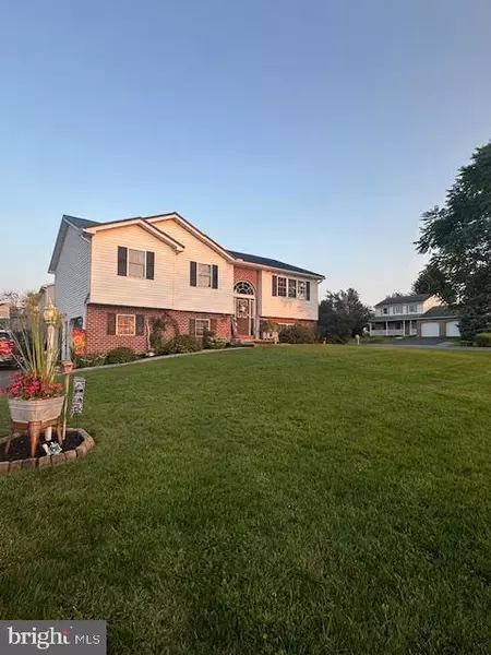 10464 MAPLETON ROAD, Shippensburg, PA 17257