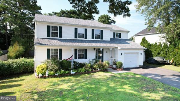 144 LEEWARD RD, Manahawkin, NJ 08050