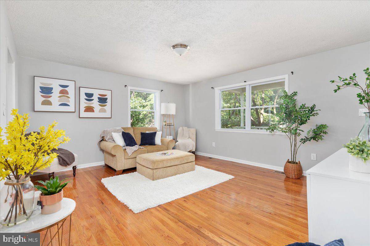 Front Royal, VA 22630,357 PINE SHORES DR