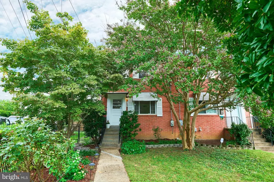 1301 S HIGHLAND ST S, Arlington, VA 22204