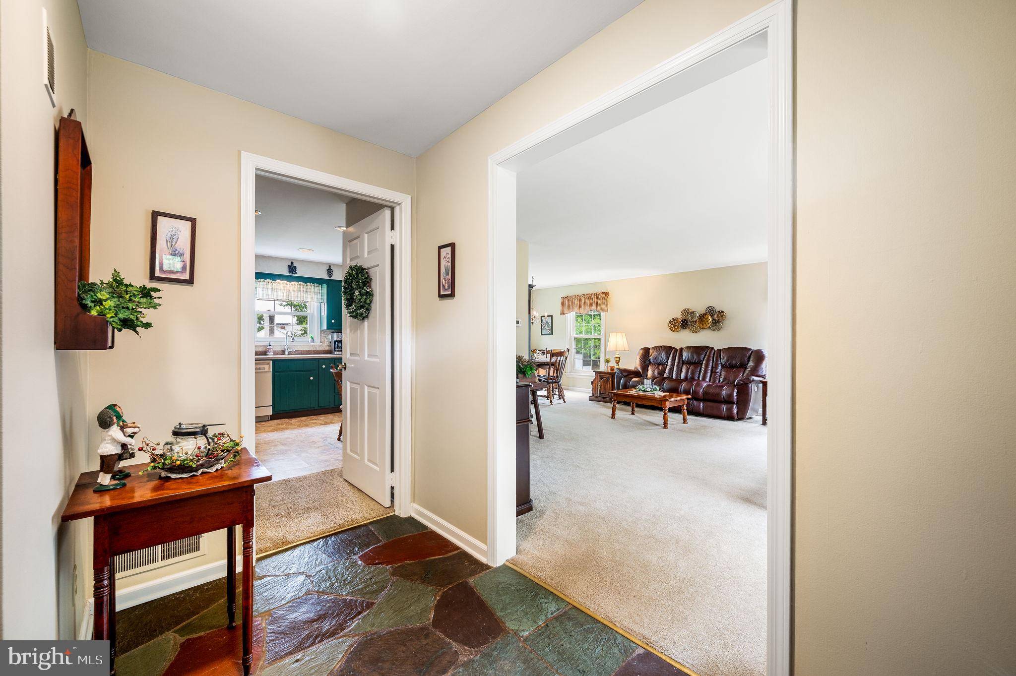 Perkasie, PA 18944,606 SHADYWOOD DR