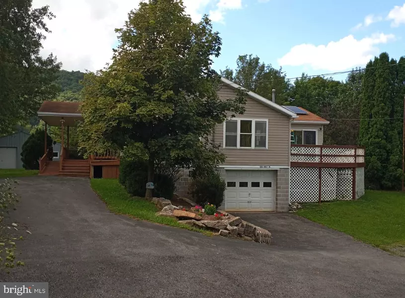 136 SUNSET DR, Millheim, PA 16854