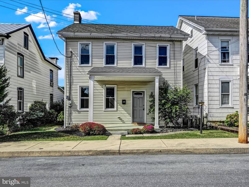 34 S CHARLES ST, Ephrata, PA 17522