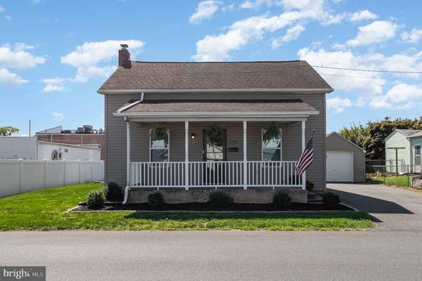 600 E LOCUST ST, Mechanicsburg, PA 17055