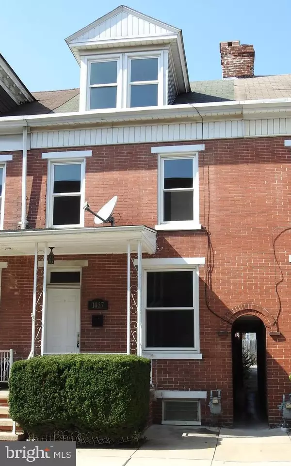 1037 W POPLAR ST, York, PA 17404