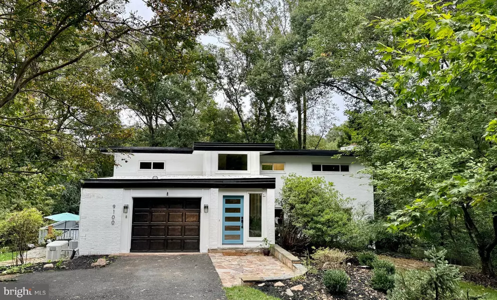 9100 SANTAYANA DR, Fairfax, VA 22031