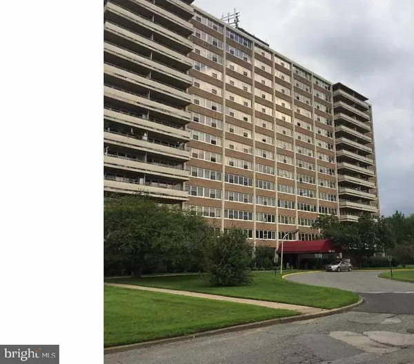 406 BARCLAY TOWERS,  Cherry Hill,  NJ 08034