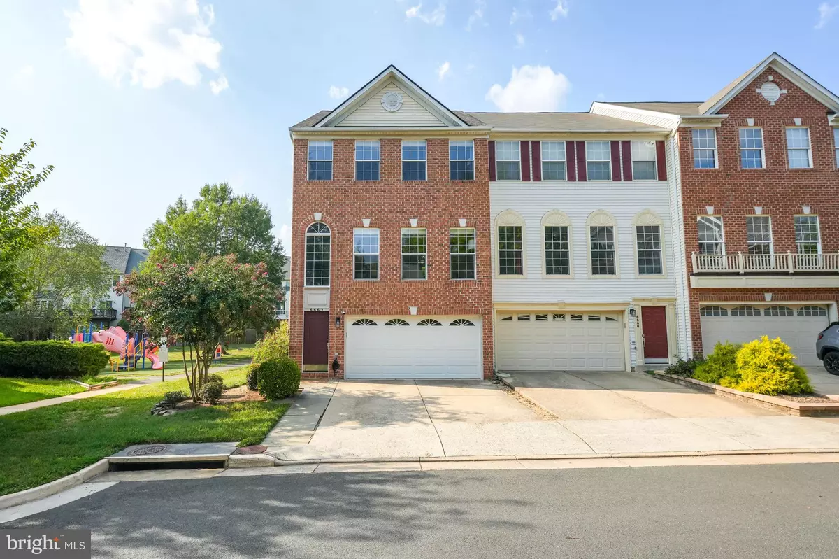 Alexandria, VA 22315,6662 PATENT PARISH LN