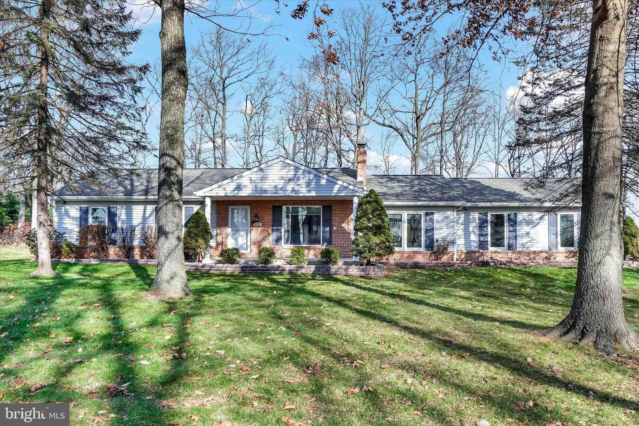 8234 PLEASANT VALLEY RD,  Stewartstown,  PA 17363