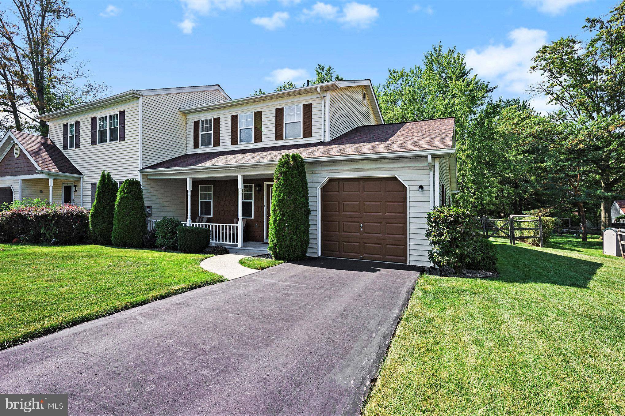 Hatfield, PA 19440,810 HERTFORD DR
