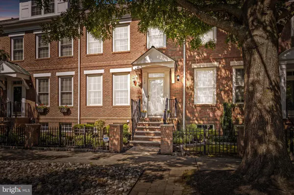 Robbinsville, NJ 08691,139 HERITAGE ST